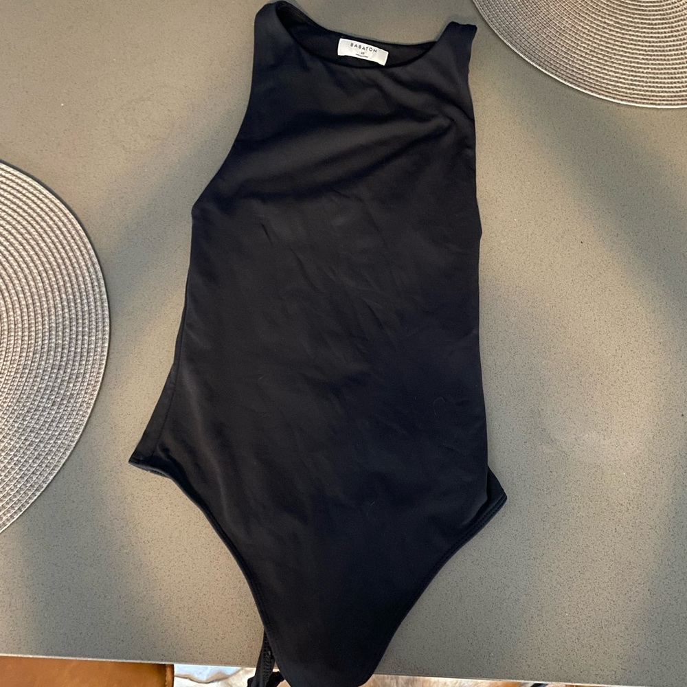 Aritzia Babaton 90s Contour Bodysuit (Black) — XS